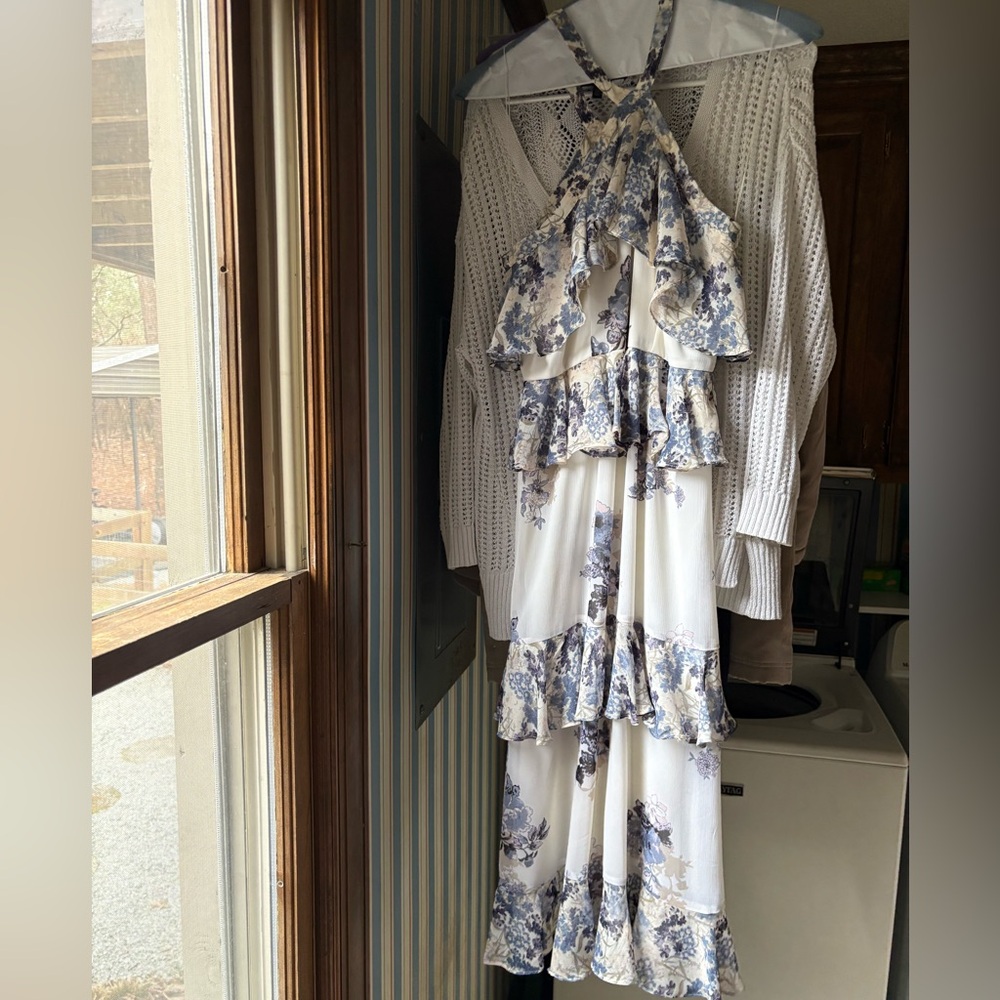 Gianni Bini Blue and White Patterned Dress
